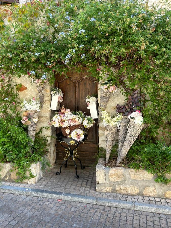 L'Oustaou Bello Visto Le Castellet  Exterior photo